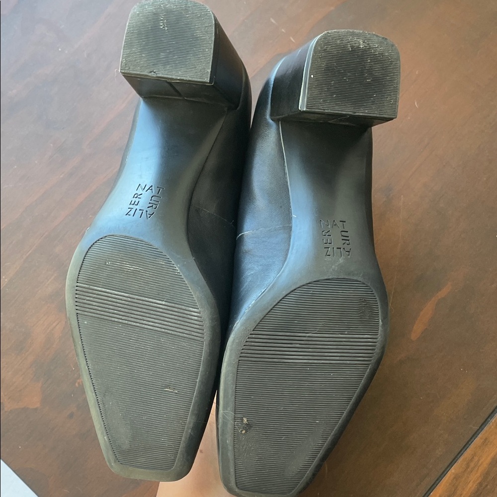 Naturalizer Chunky Black Leather Heels - Picture 3 of 5